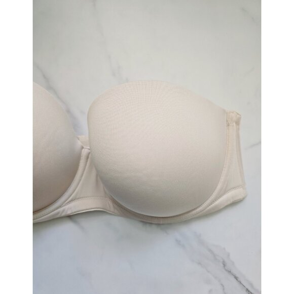 Wacoal Red Carpet Strapless Underwire Full Coverage 854119 Lined Beige Bra 40DD - Picture 2 of 10